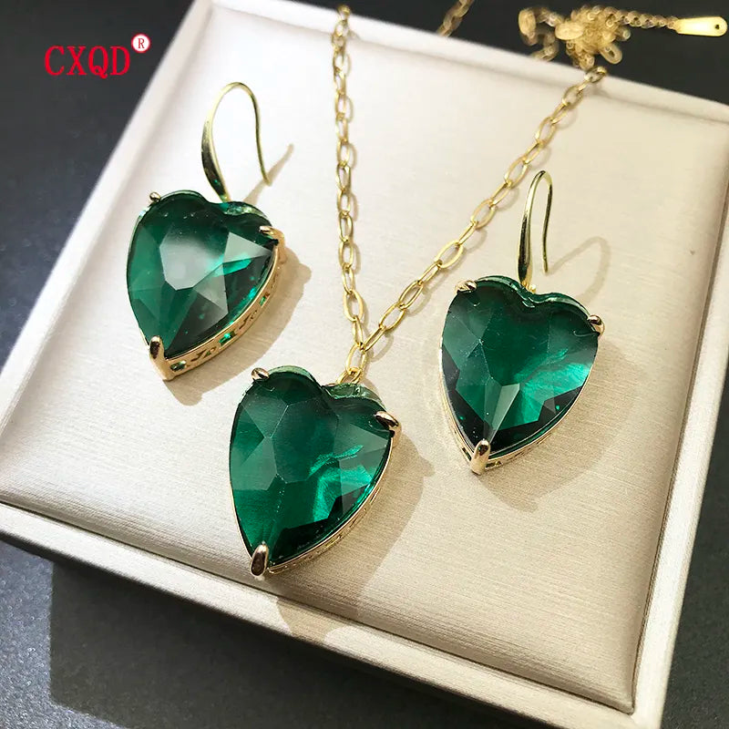 Murano Glass Heart Necklace - Green – soulstonz
